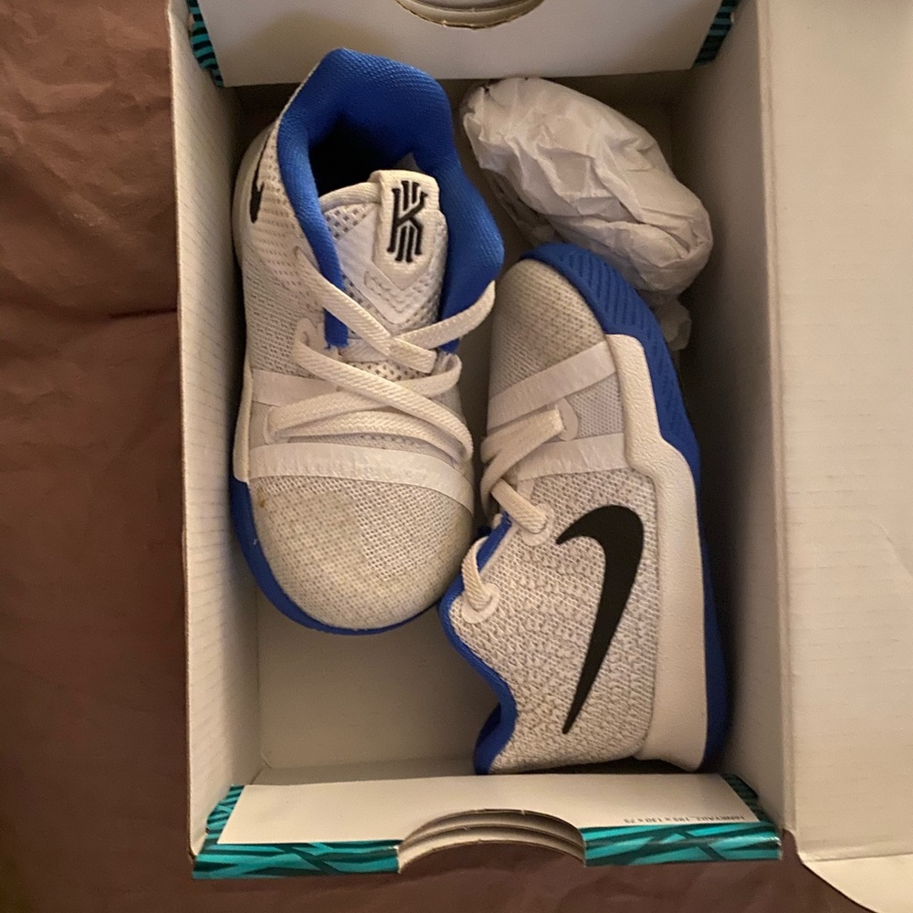 Toddler size 5 Nike Kyrie